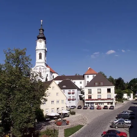 Brauereigasthof Maierbrau Guest house 2*